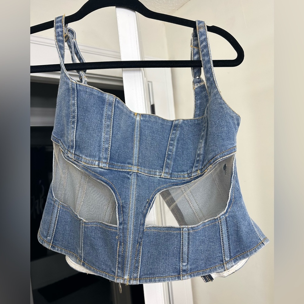 Mugler illusion corset top.. has a really small hole in mesh can be fixed